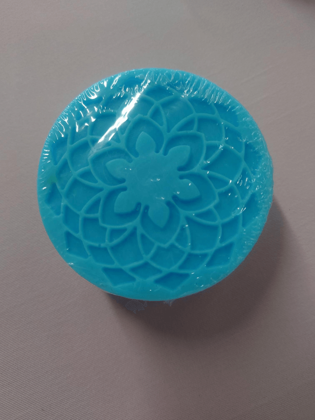 Round Soap Bar - Blue Raspberry Slushy 