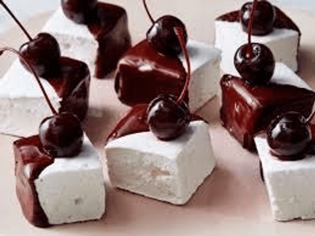 Marshmallow &amp; Californian Cherry 