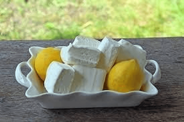 Marshmallow &amp; Lemon Buttercream 